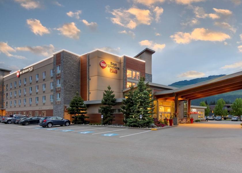 British Columbia Revelstoke Exterior