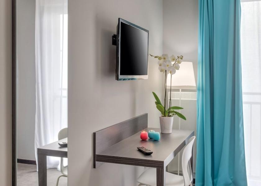 Grand Est Entzheim Room