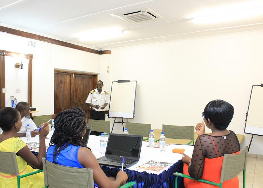  Victoria Falls Meeting Room