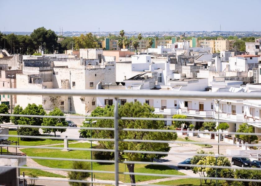 Puglia Galatina Exterior Detail