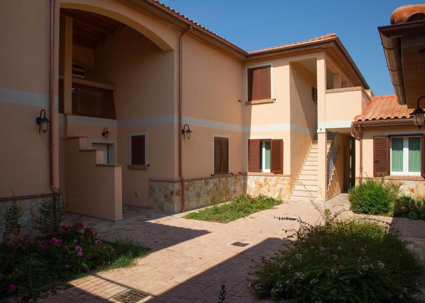 Tuscany Scarlino Interior Entrance