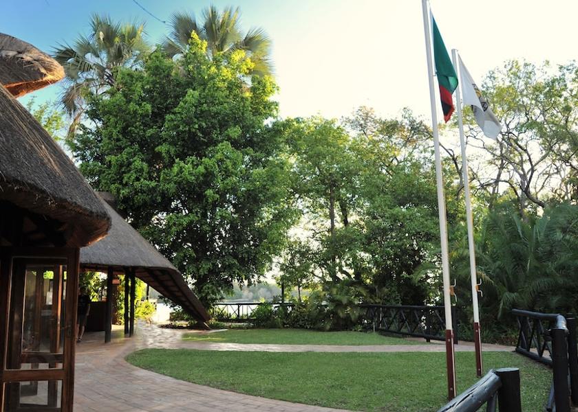  Livingstone Exterior Detail