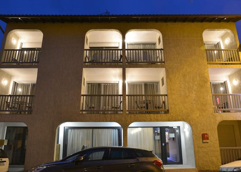 Nouvelle-Aquitaine Dax Facade