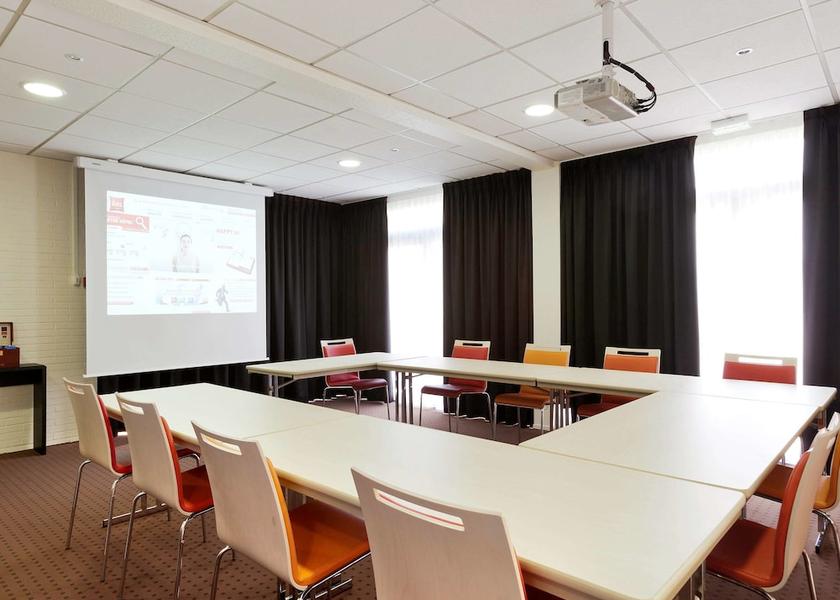 Île-de-France Aulnay-sous-Bois Meeting facility