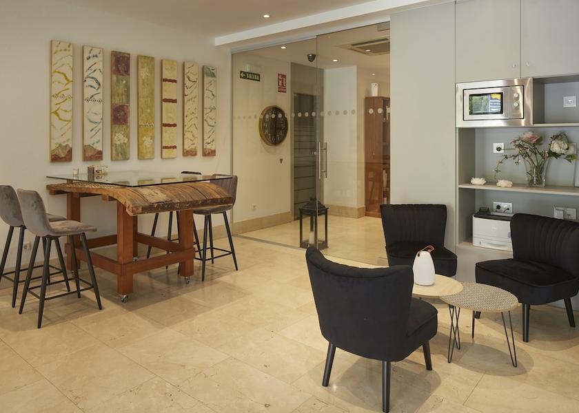 Navarre Huarte Reception