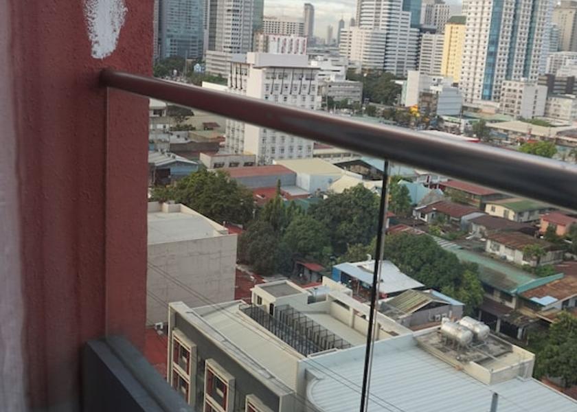  Pasig Balcony