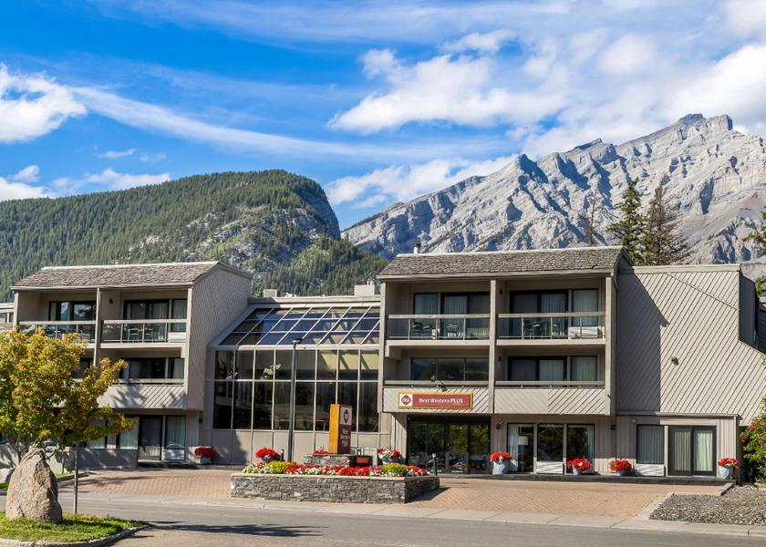 Alberta Banff exterior view