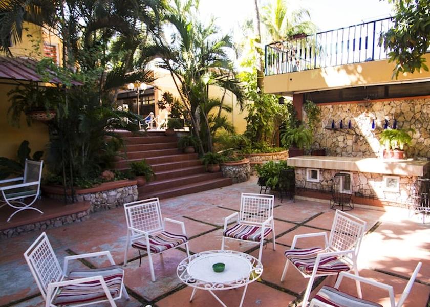  Port-au-Prince Property Grounds