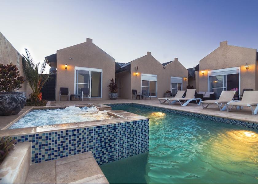  Noord Exterior Detail