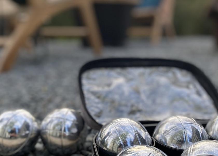 Pays de la Loire Les Ponts-de-Ce Exterior Detail