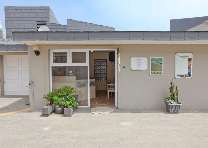  Henties Bay Reception