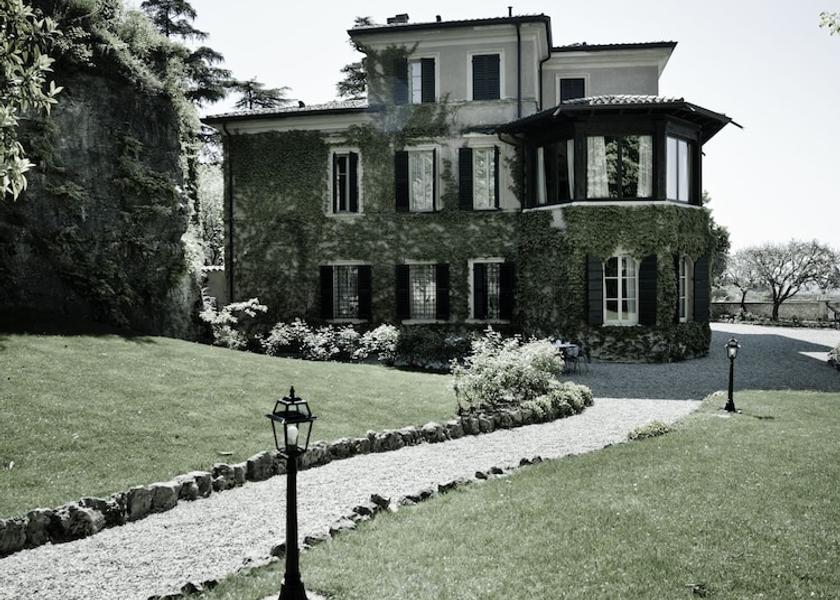 Veneto Grezzana Exterior Detail