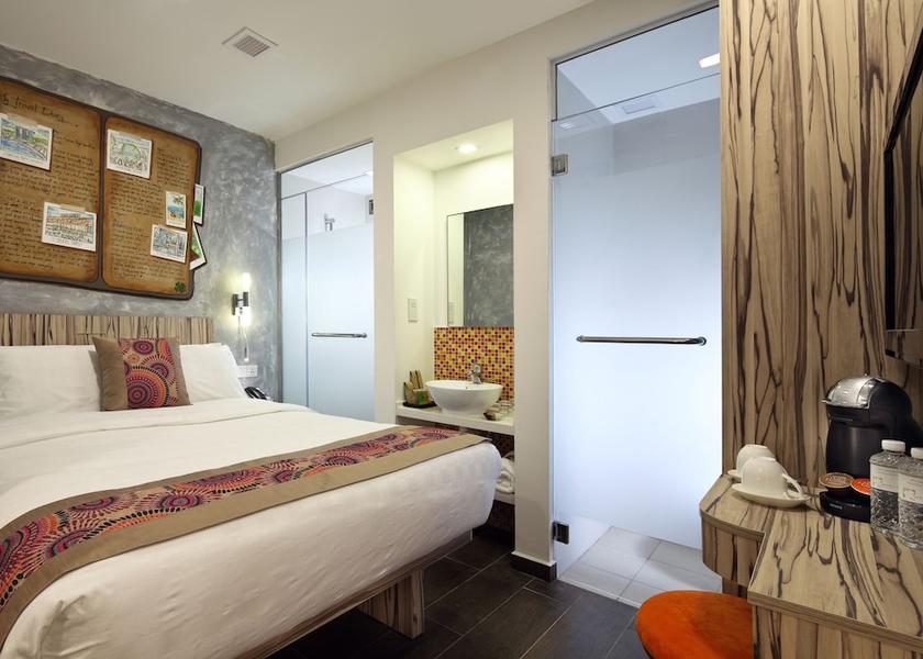  Singapore Room