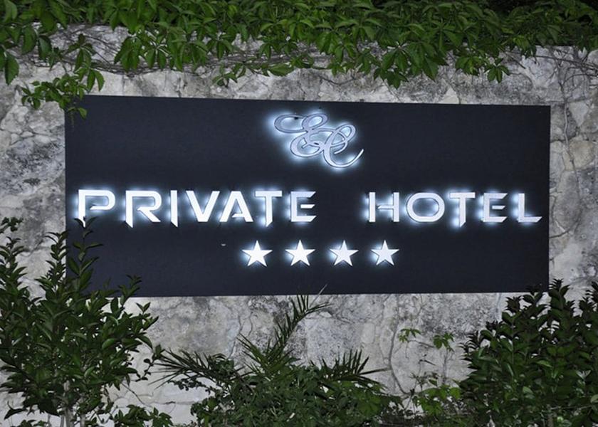 Corsica Porto-Vecchio Exterior Detail