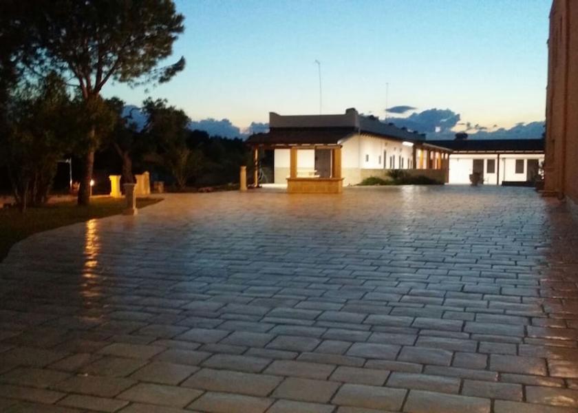 Puglia Nardo Entrance