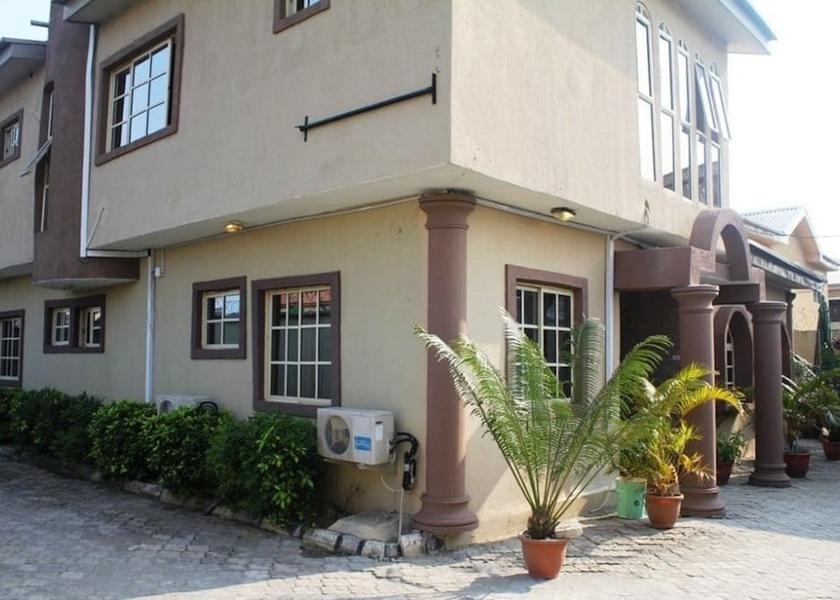  Lagos Exterior Detail