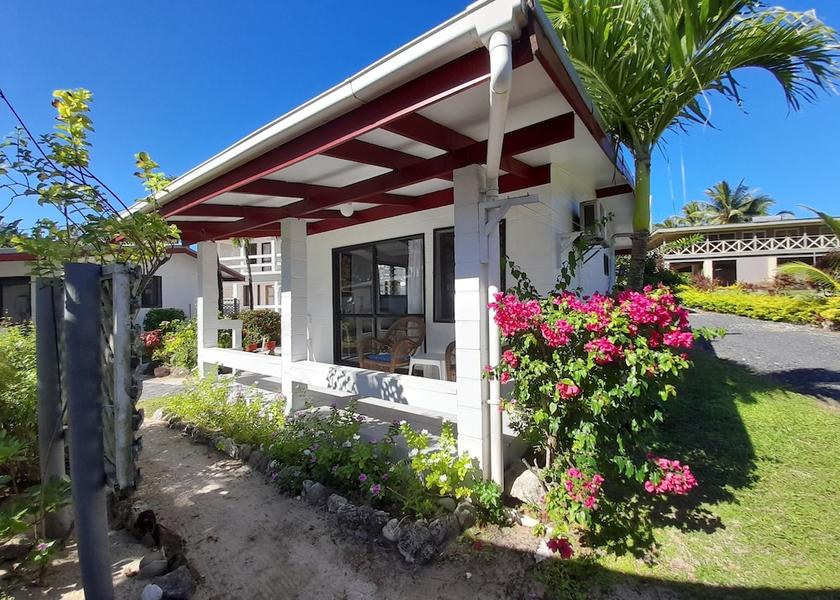  Rarotonga Exterior Detail