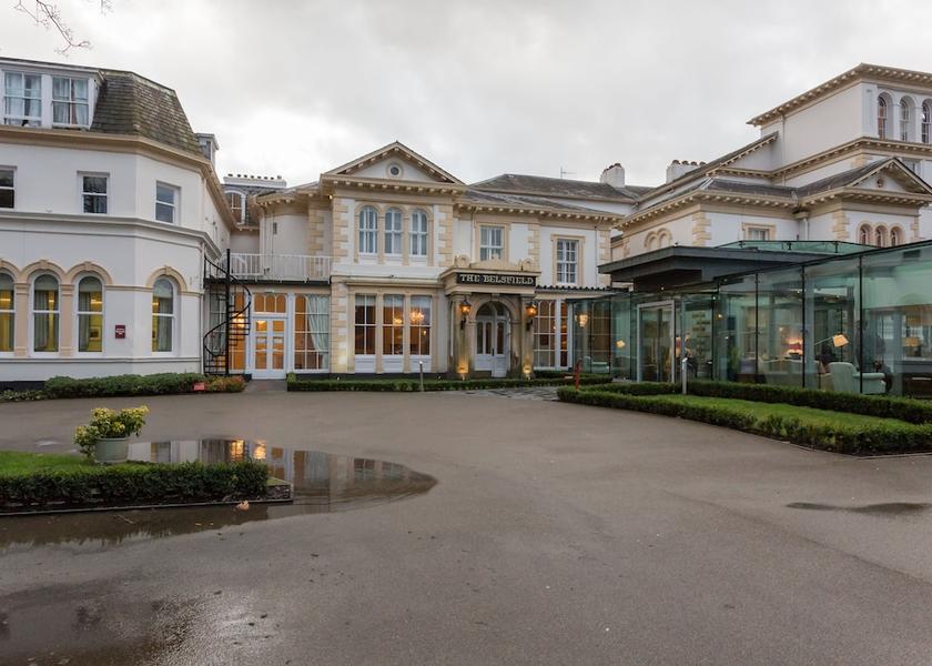 England Windermere Facade