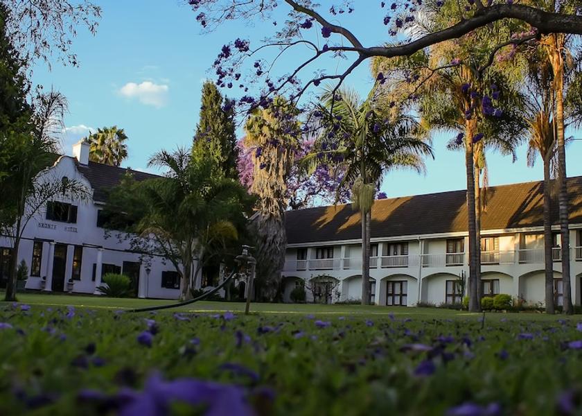 Harare Harare Courtyard