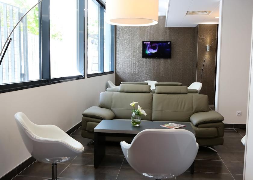 Ile-de-France Rungis Interior Entrance