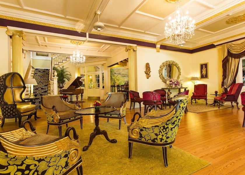 Saint Andrew Kingston Lobby