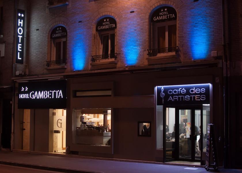 Grand Est Reims Exterior