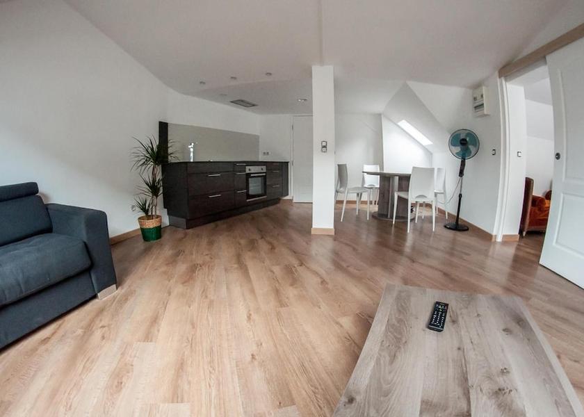 Grand Est Reims Living room