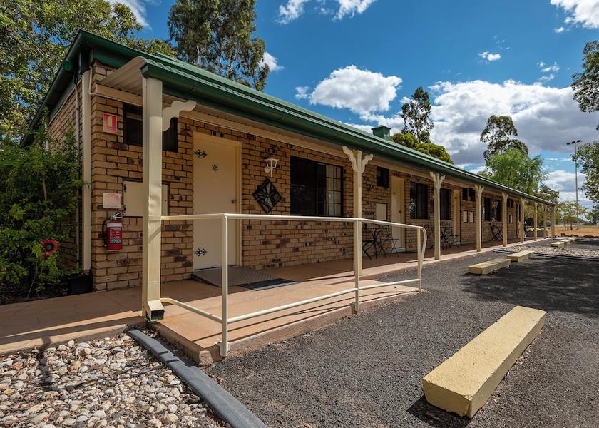 Queensland Roma Exterior Detail
