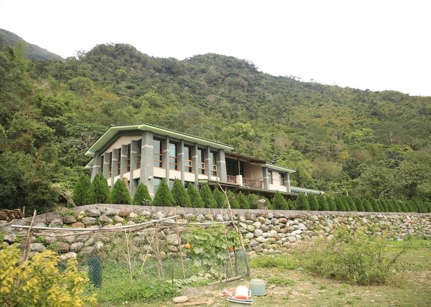 Hualien County Xiulin Exterior Detail
