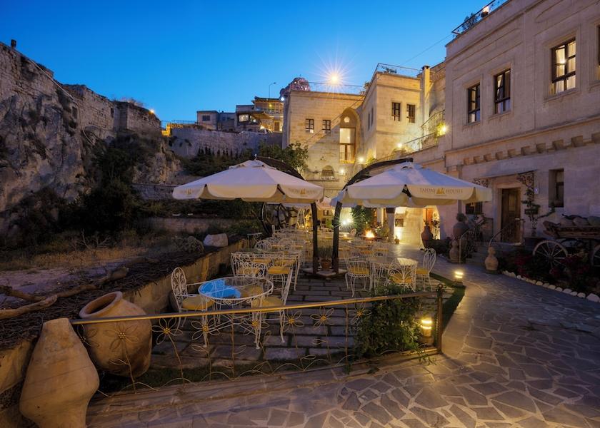 Nevşehir Ürgüp Courtyard