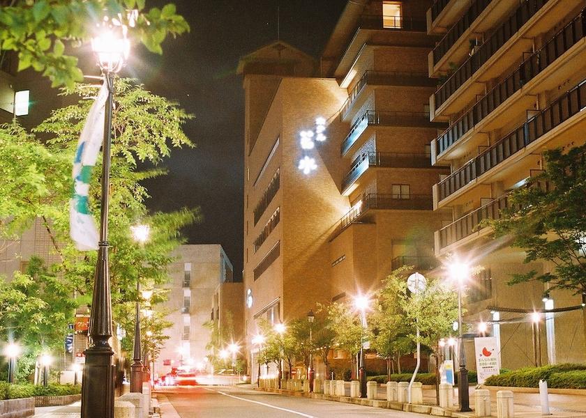 Hyogo (prefecture) Takarazuka Facade