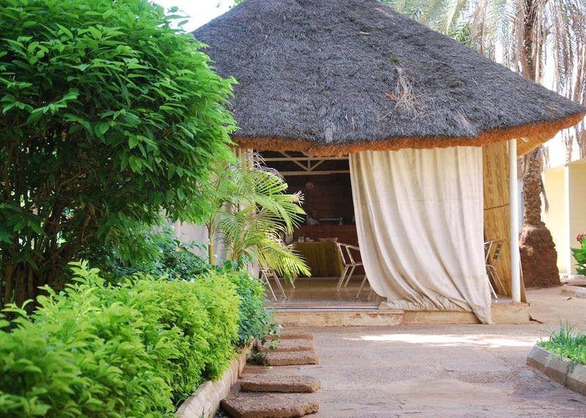 Niamey Poolside bar