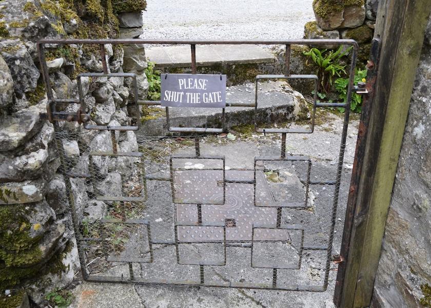 England Skipton Exterior Detail