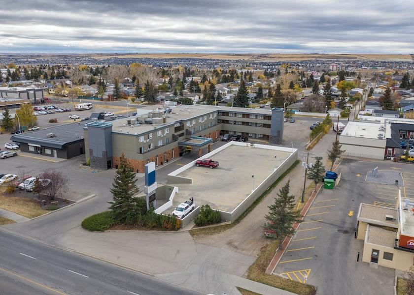 Alberta Airdrie Exterior Detail