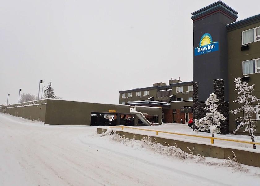 Alberta Airdrie Exterior Detail