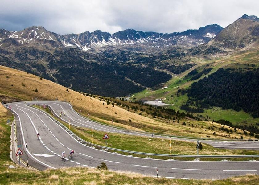 Encamp Pas de la Casa Bicycling
