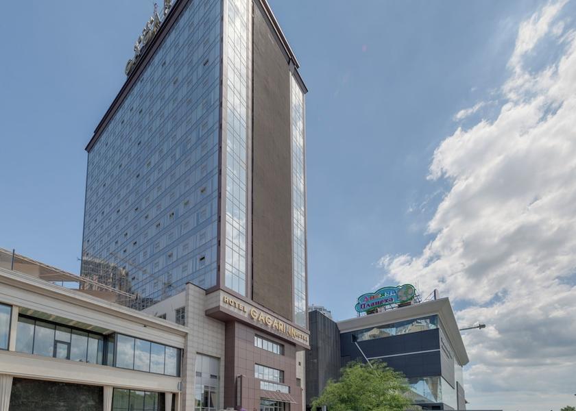 Missouri Odessa Exterior Detail