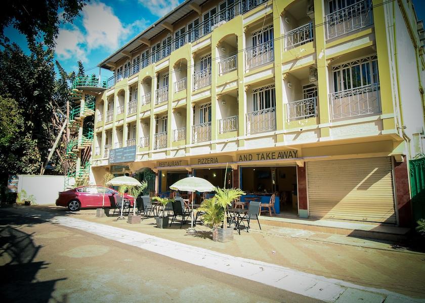 MU Mauritius Facade