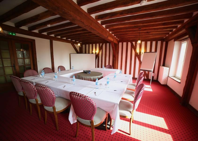 Normandy Saint-Hilaire-du-Harcouet Meeting Room