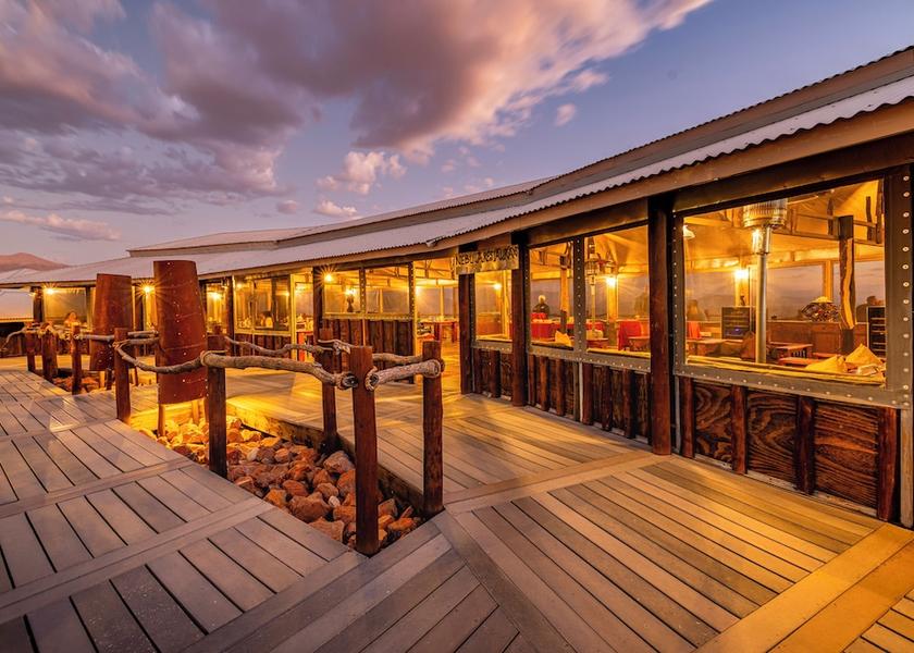  Solitaire Exterior Detail