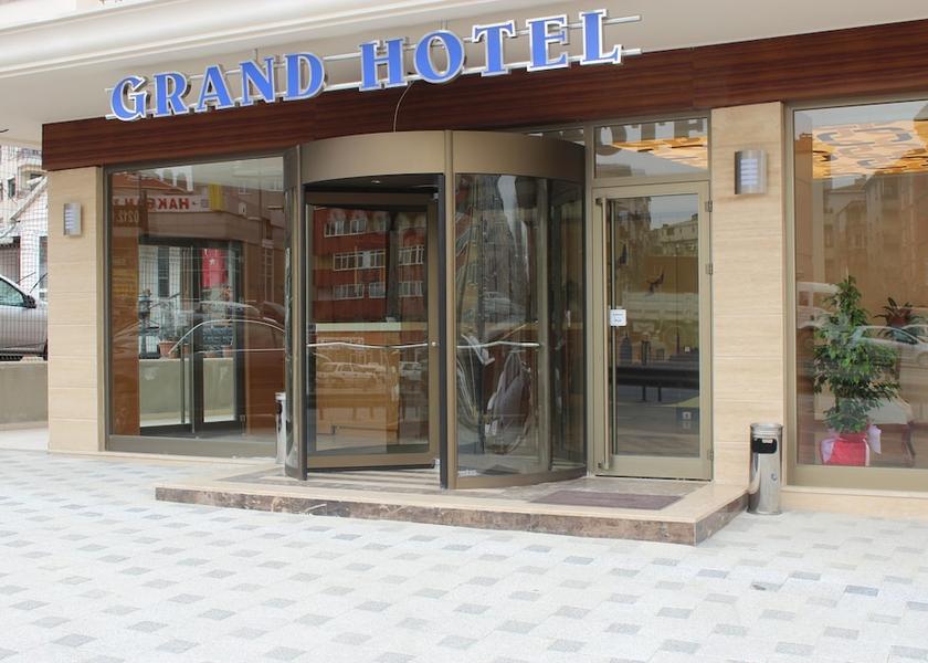  Istanbul Entrance
