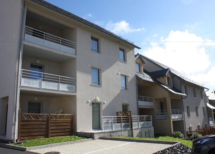 Auvergne-Rhone-Alpes Picherande Facade