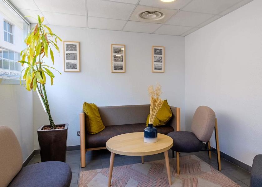 Provence - Alpes - Cote d'Azur Cannes Lobby