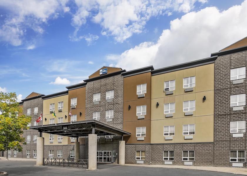 Saskatchewan Saskatoon Exterior Detail