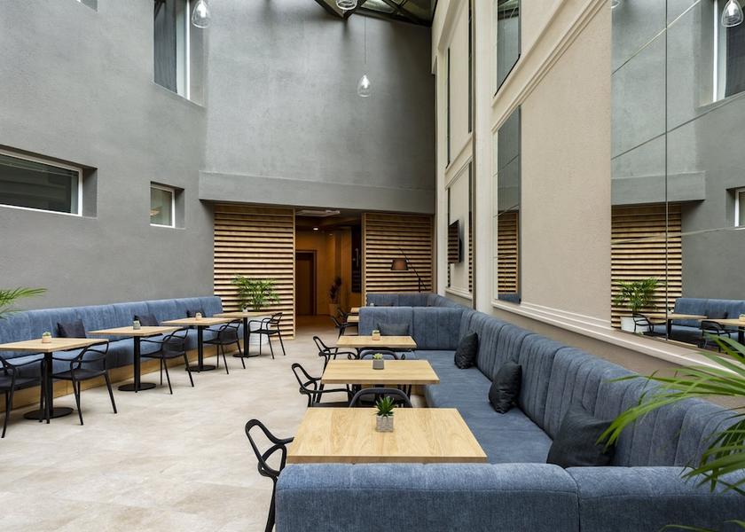  Tbilisi Breakfast area