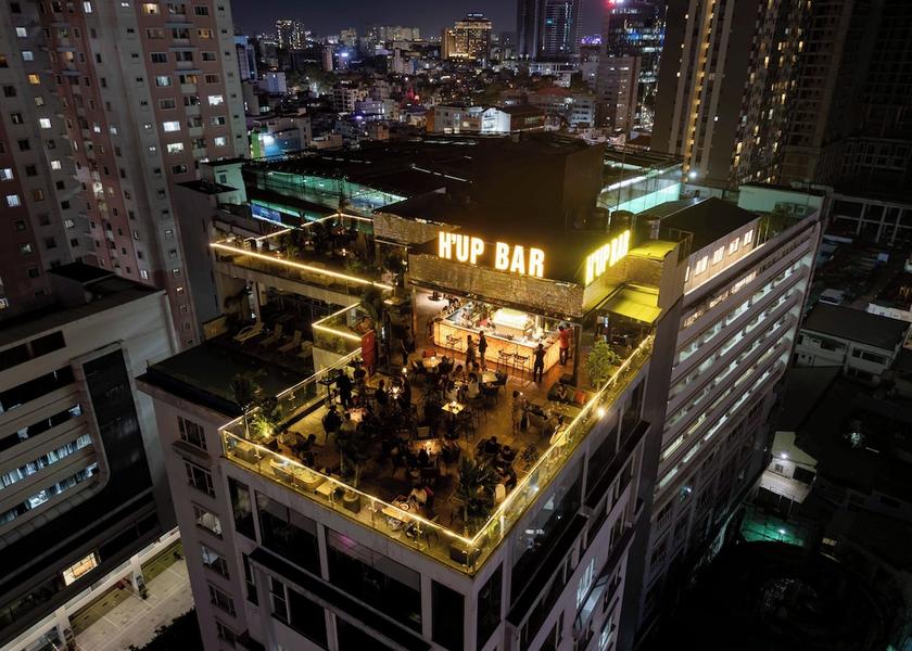 Ho Chi Minh Municipality Ho Chi Minh City Bar (on property)
