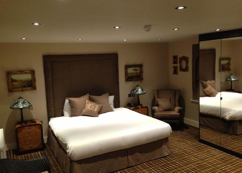 England Halstead Room