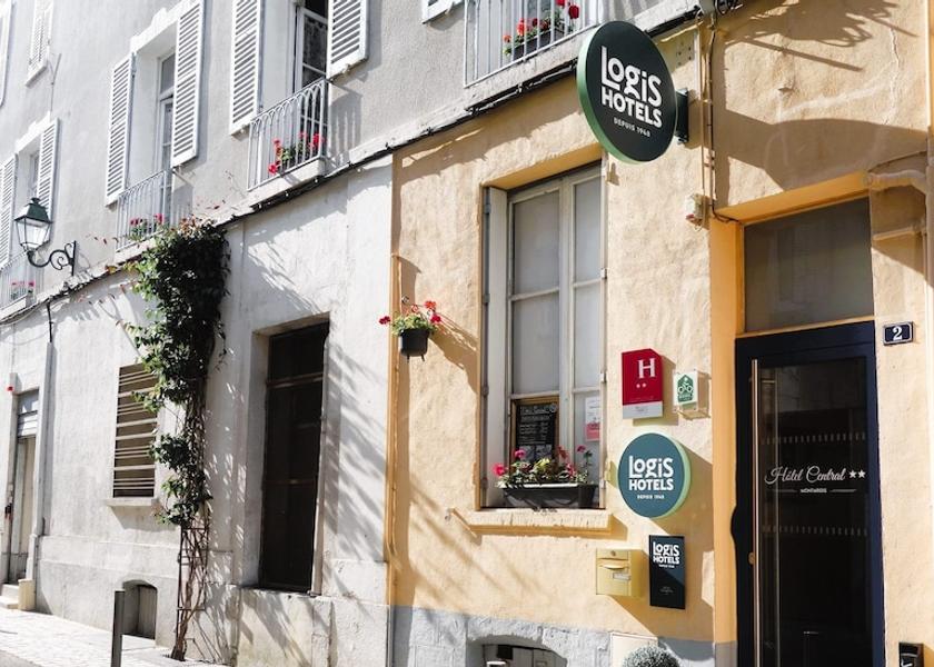 Centre-Loire Valley Montargis Front of property