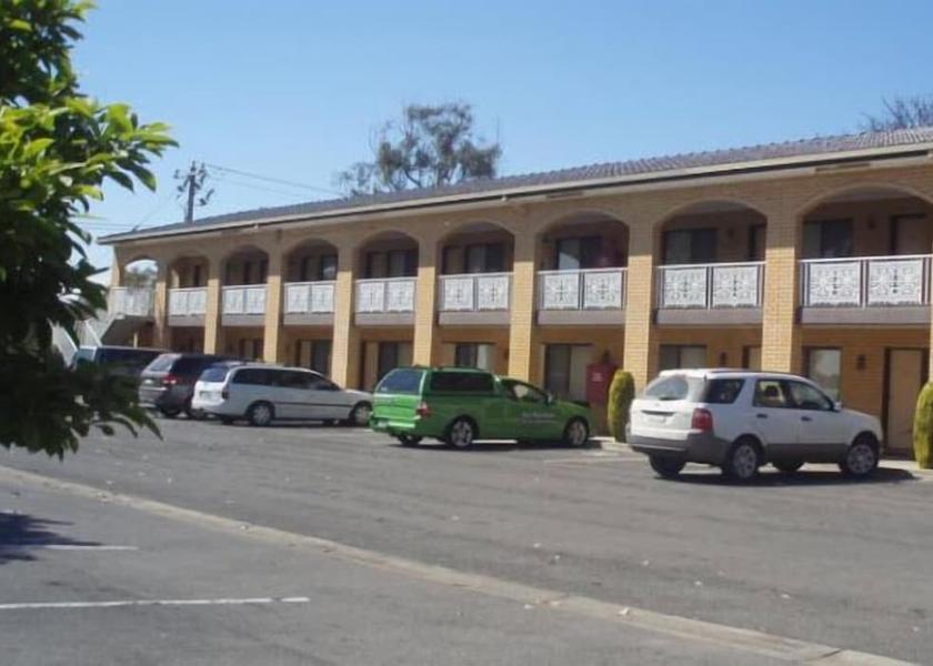 Victoria Yarrawonga Parking