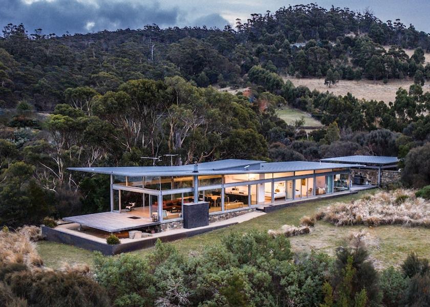 Tasmania Rocky Hills Exterior Detail